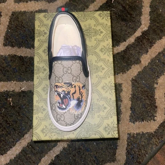 GUCCI SNEAKERS SLIDE ON Gucci Angelina GG Canvas Flatform Slide Sandals | Neiman Marcus main image 3
